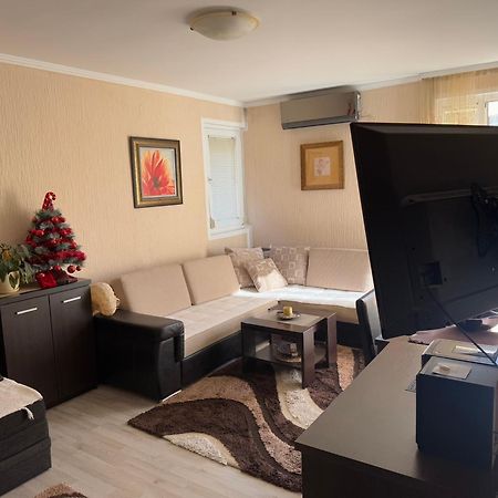 Studio Apartment For Rent In Budva Bagian luar foto